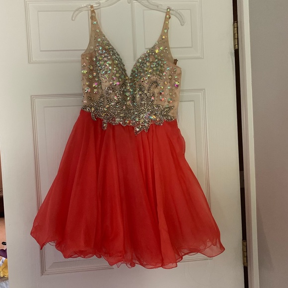 Beautiful formal dress nude top coral full skirt - Picture 5 of 5